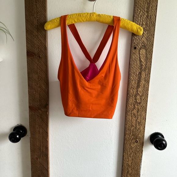 Jolyn Biarritz Swim Top Women’s size medium - Picture 4 of 8